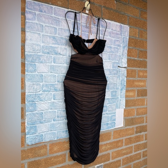 House of CB Tibi Black Cutout Ruched Midi
Dress large - Picture 5 of 16